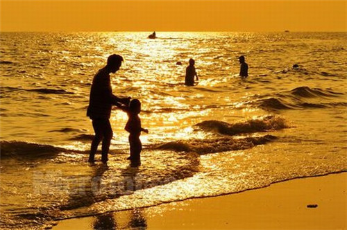 鸭爪爪火锅店设计说明书